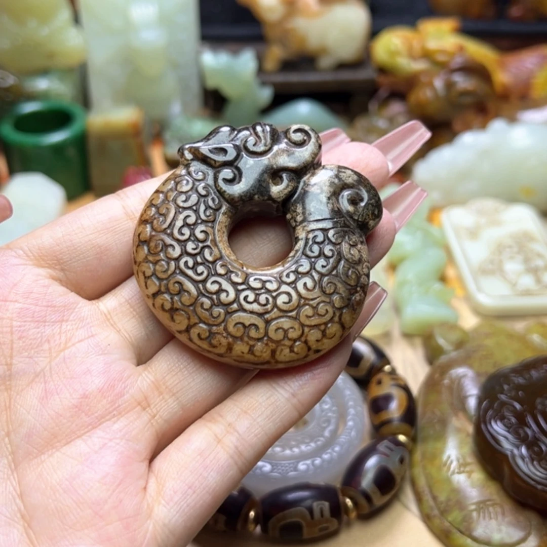 【闪购商品】蛇纹石玉颈饰未镶嵌