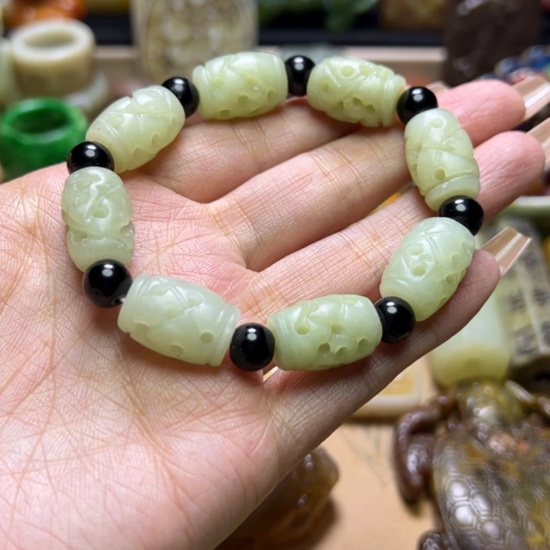 【闪购商品】蛇纹石玉颈饰未镶嵌
