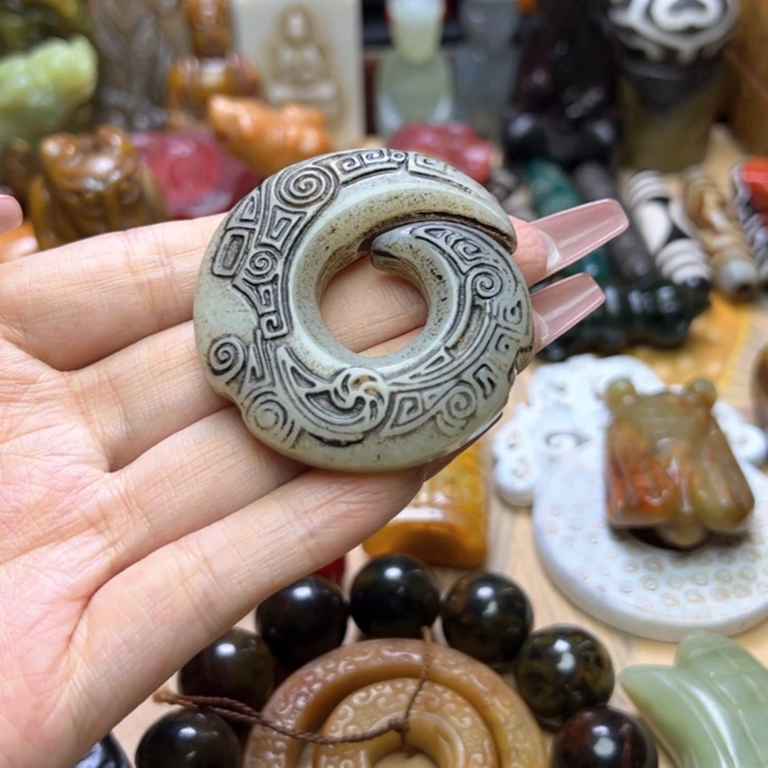 【闪购商品】蛇纹石玉颈饰未镶嵌