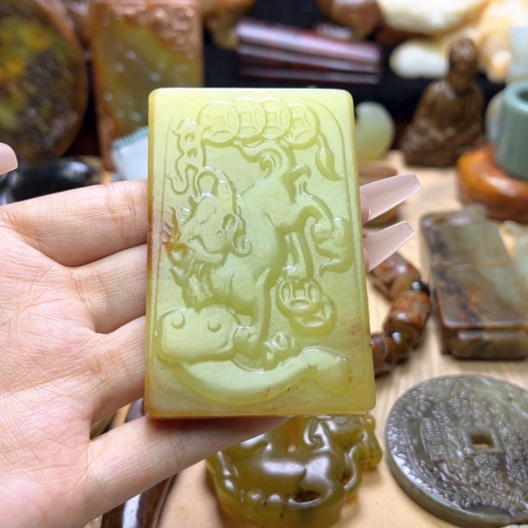 【闪购商品】蛇纹石玉颈饰未镶嵌