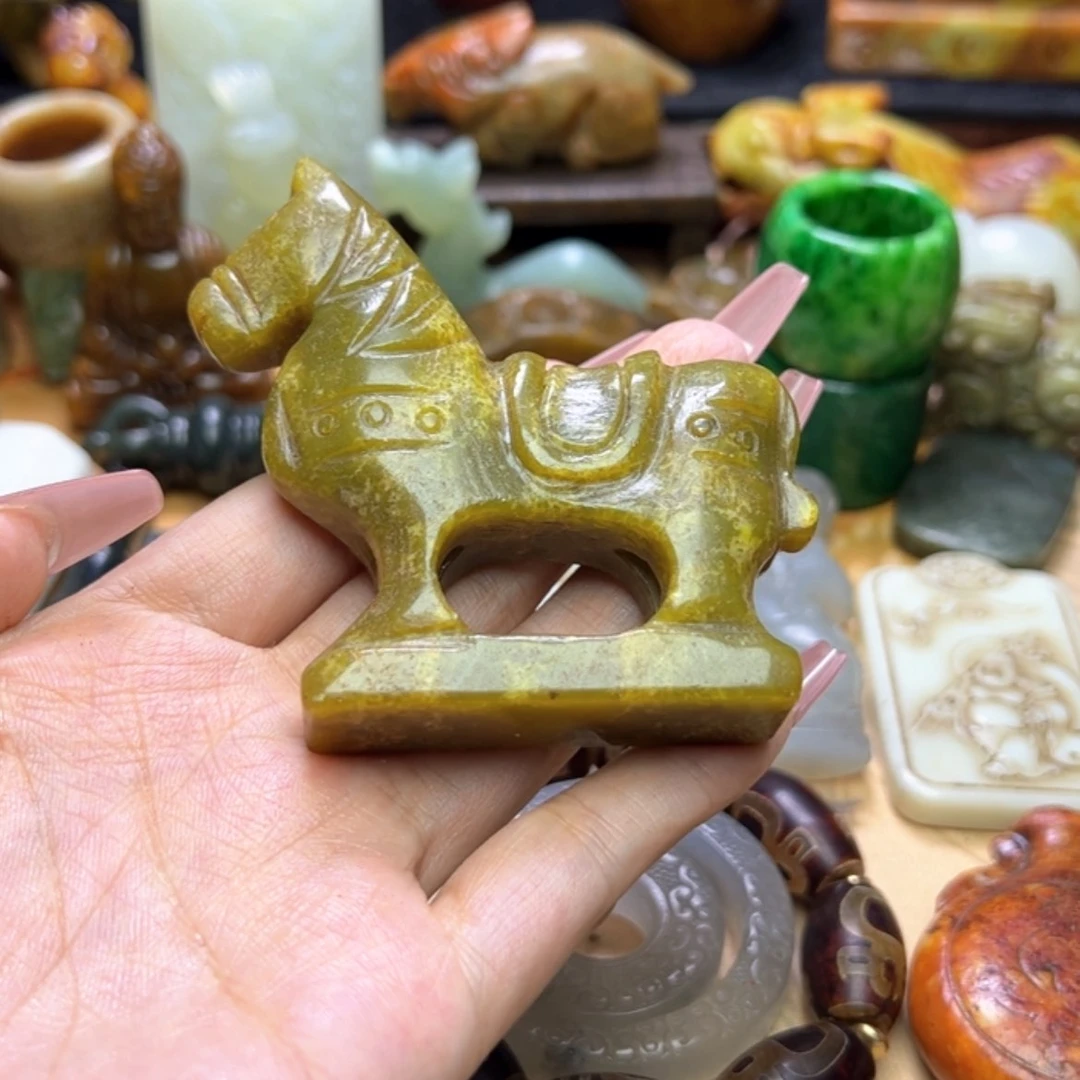 【闪购商品】蛇纹石玉颈饰未镶嵌