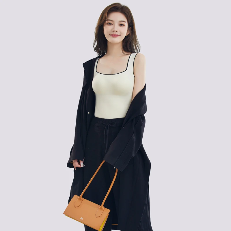 【双色舒氧】秋冬保暖女背心打底瑜伽撞色休闲宽肩带胸垫背心中长款