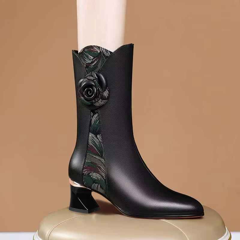 优雅时尚花朵中筒靴秋冬真软皮女靴2025新款冬季加绒中跟马丁靴