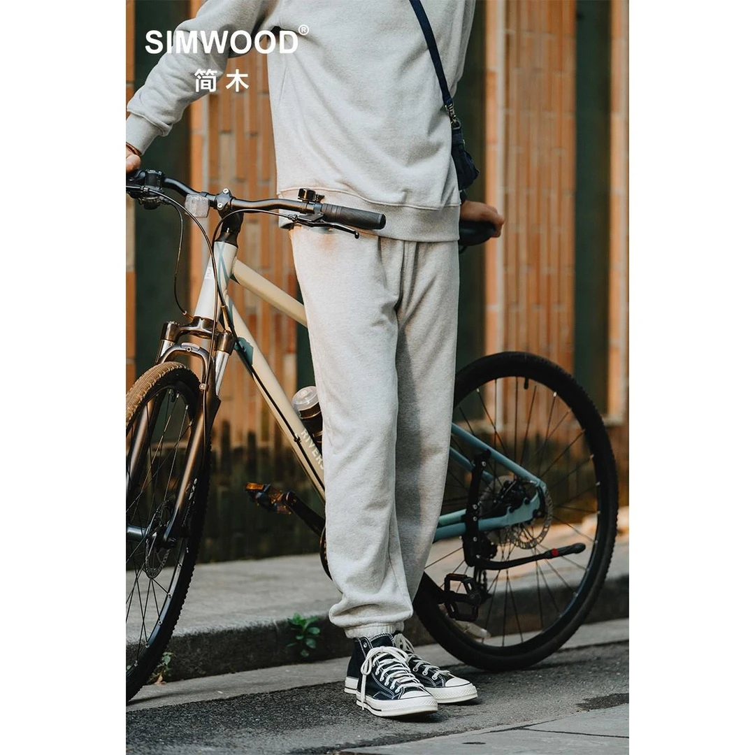 SIMWOOD/简木【宽松版型】390g基础纯色束脚抽绳运动卫裤SL130695