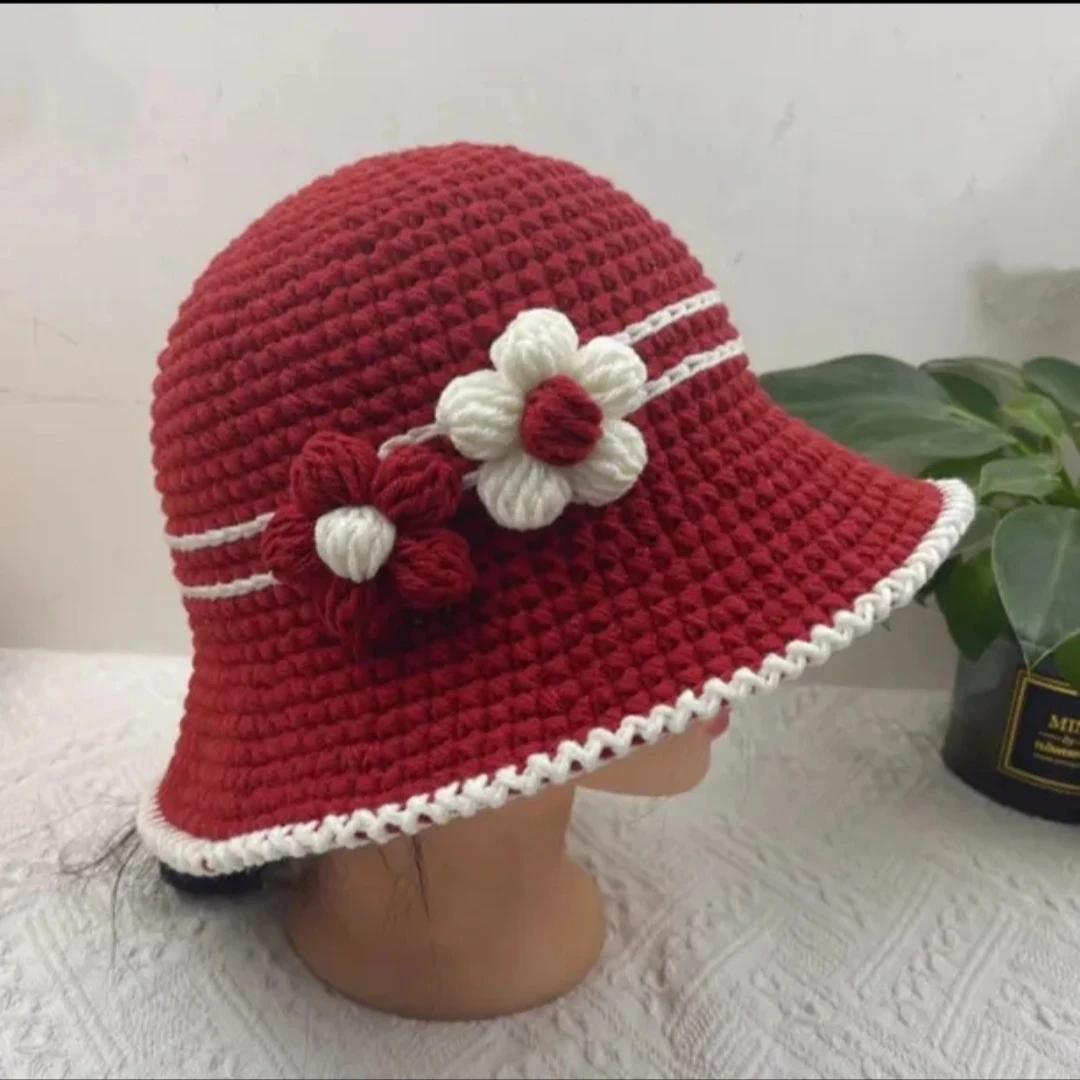 手工编织成品帽子