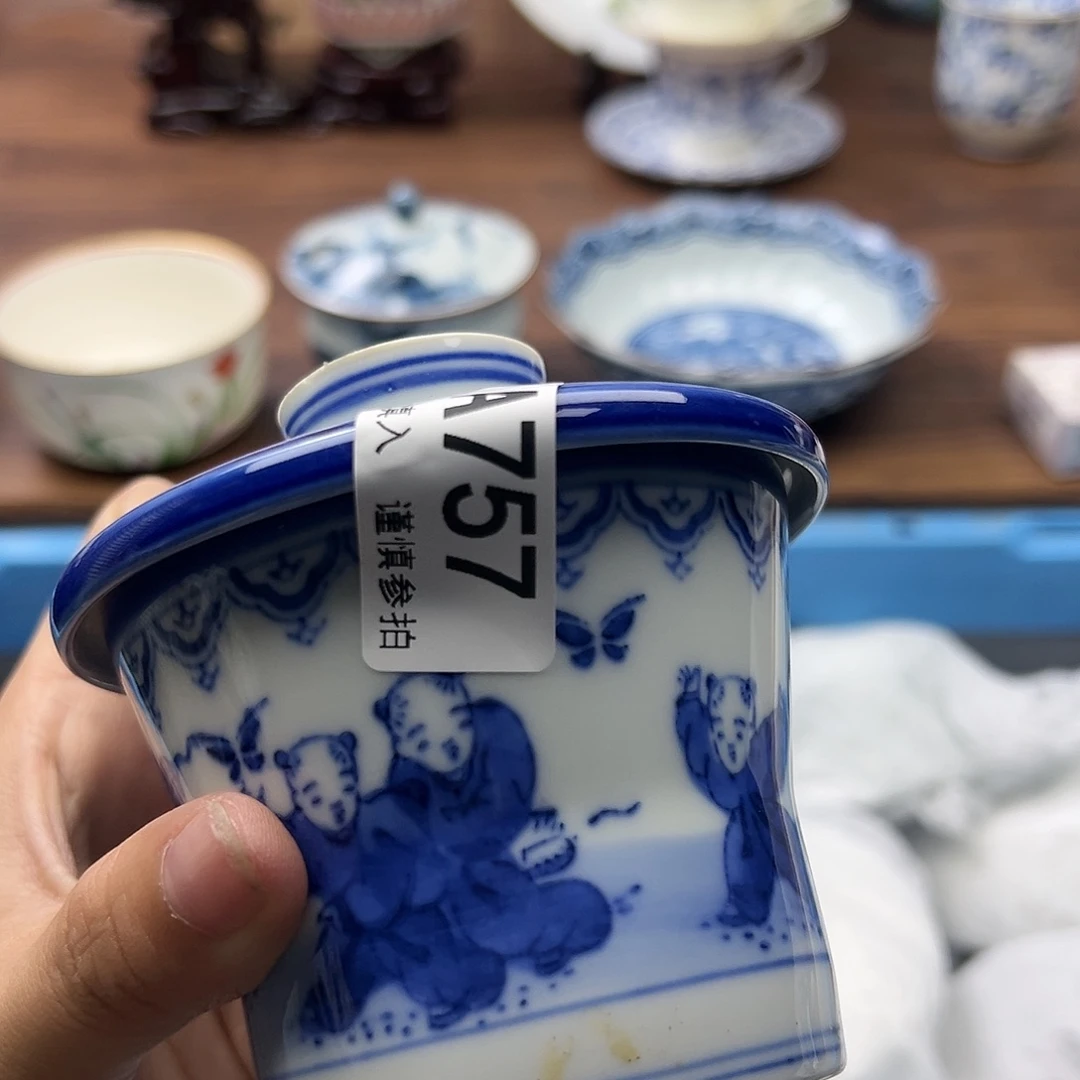 碟小****新歌的音乐人真的好听哭啊太