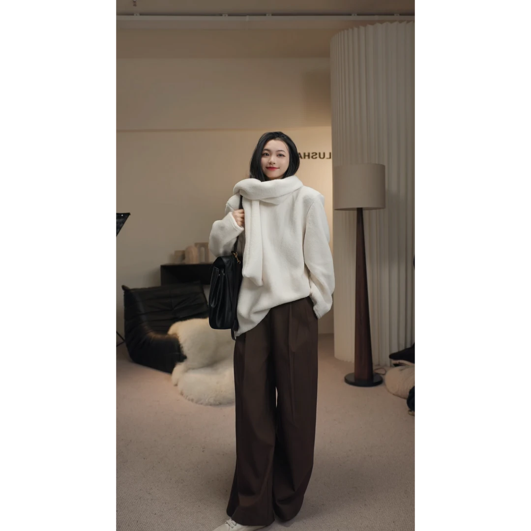 卢尚原创颗粒绒围巾上衣62900