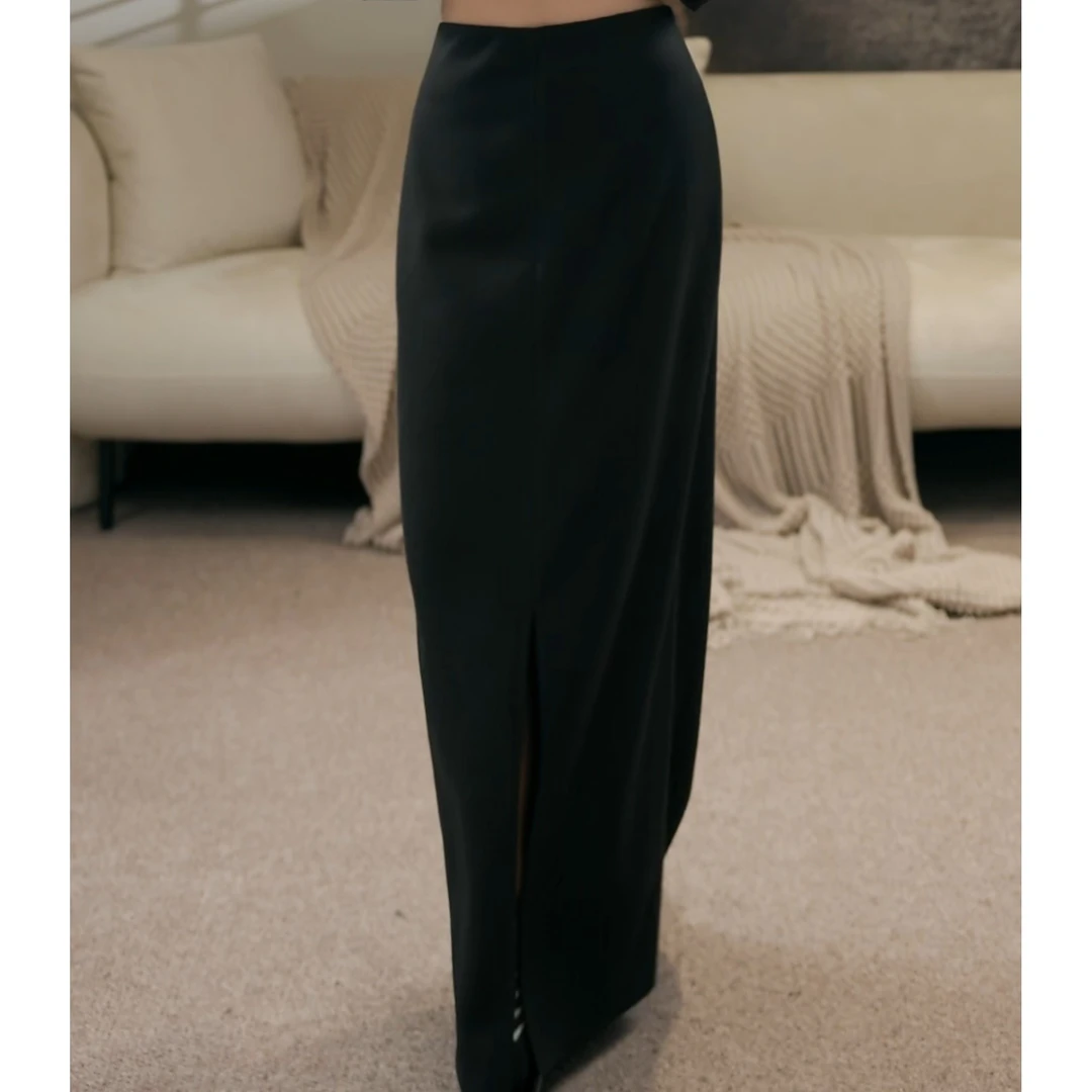 卢尚原创后开叉磨毛半裙241116