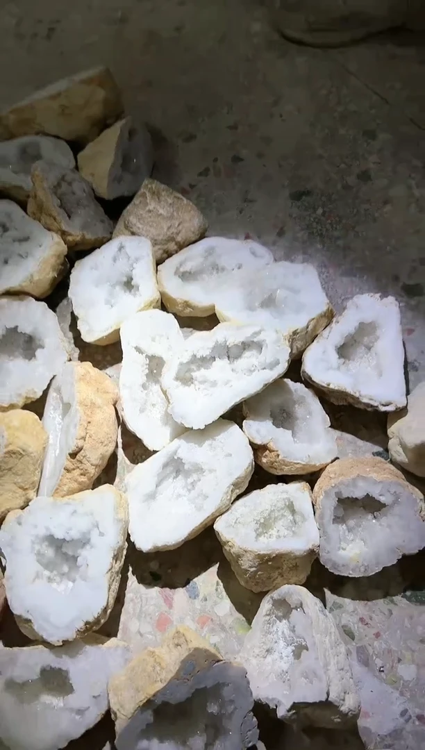 【闪购商品】水晶/未镶嵌水晶洞一个-小号