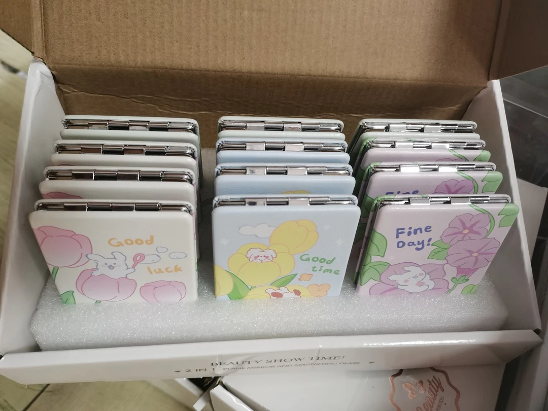 文具双面镜到手两大盒24个一个3元