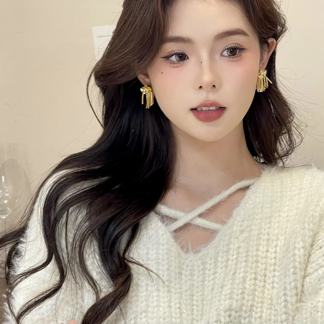 W669金色莲花质感流苏耳钉设计感复古百搭简约时尚