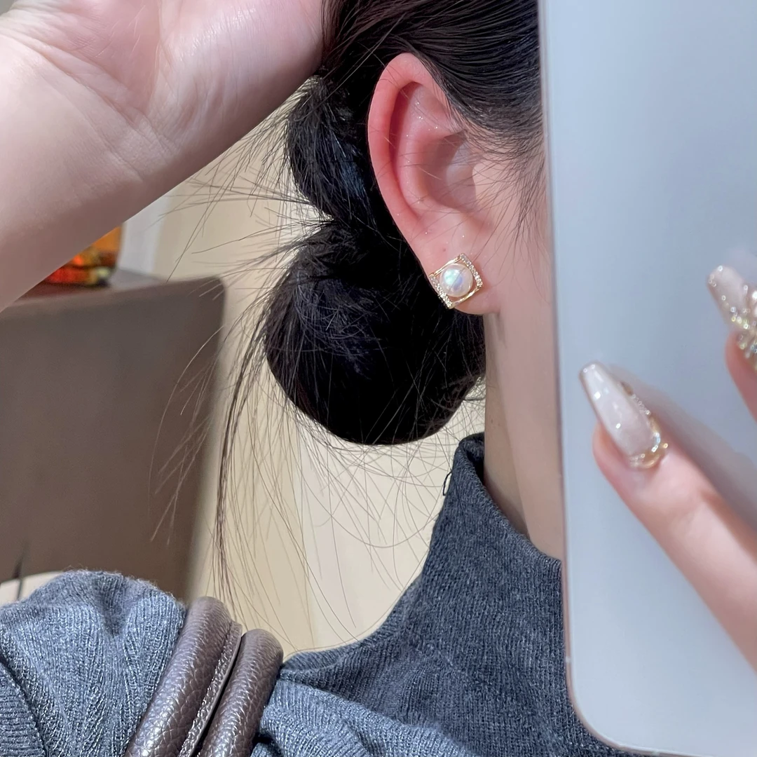 C8珠珠简约耳钉轻奢质感百搭小众