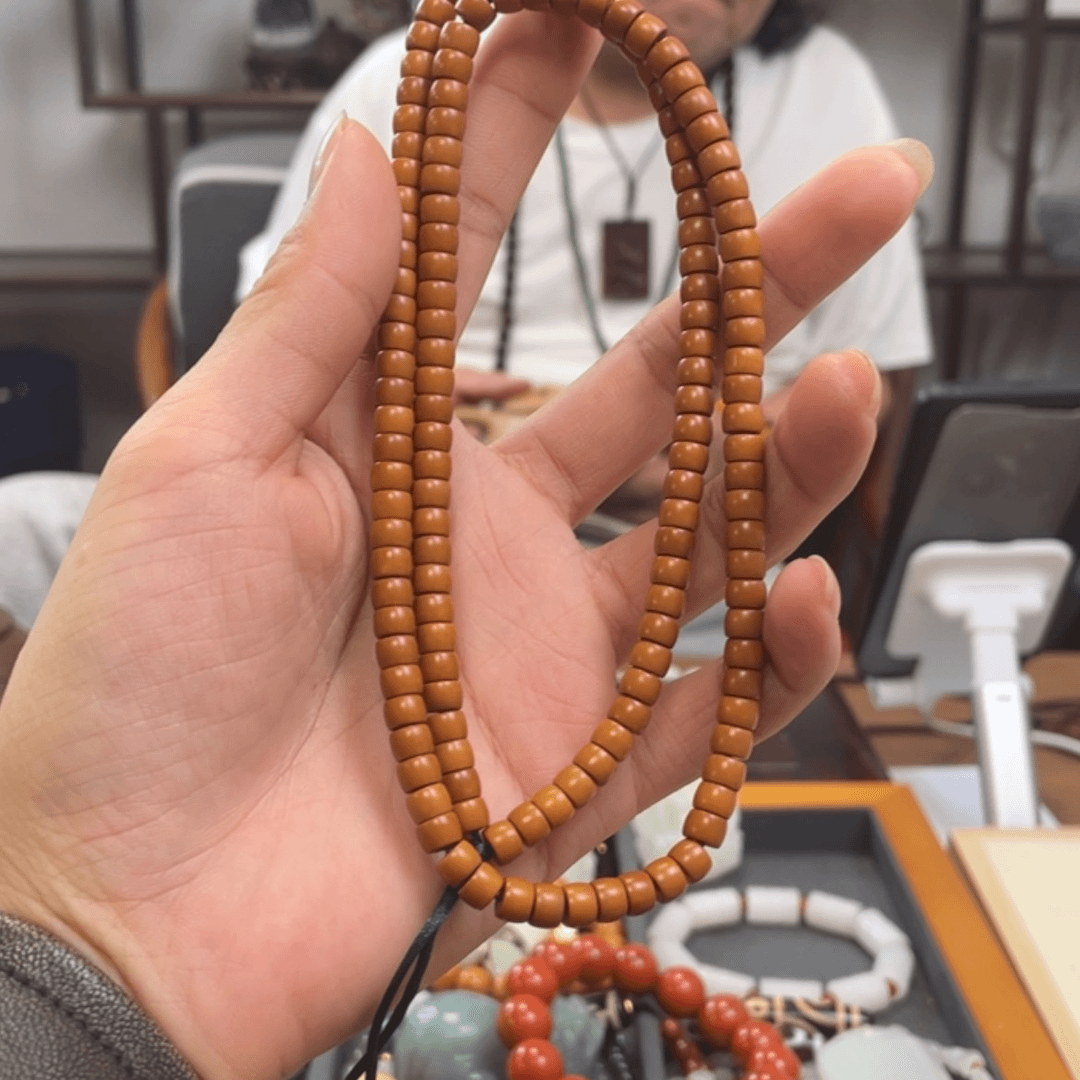 【闪购商品】橄榄核手串金****菌