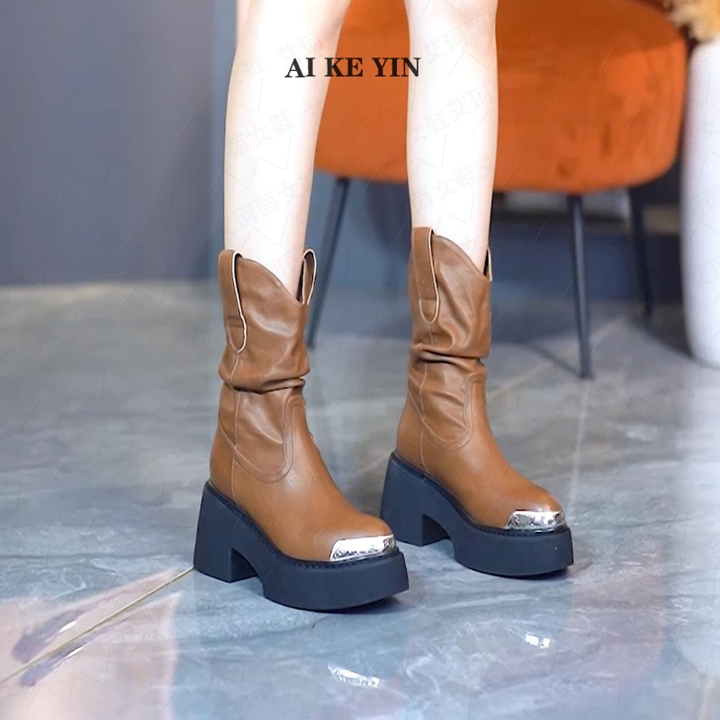 【艾珂茵】秋冬新款圆头金属包尖气质百搭v型口无拉链时装堆堆靴