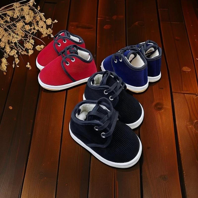 男女宝宝0-1-2-3岁4婴儿小孩软底防滑保暖加绒手工学步纯棉鞋冬季