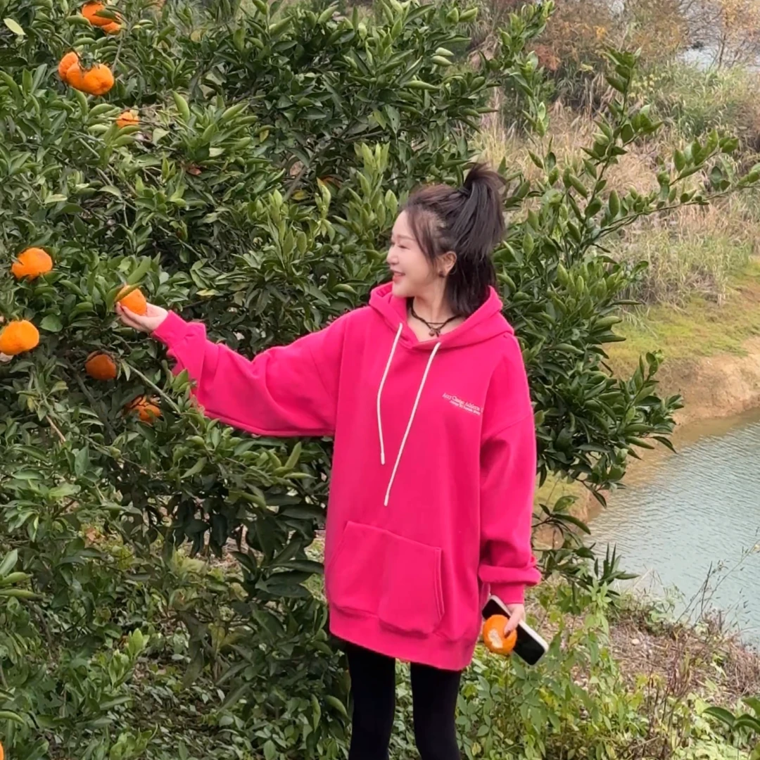 JW/静稳2024冬季新品时尚潮流休闲长袖连帽加绒字母卫衣8885333