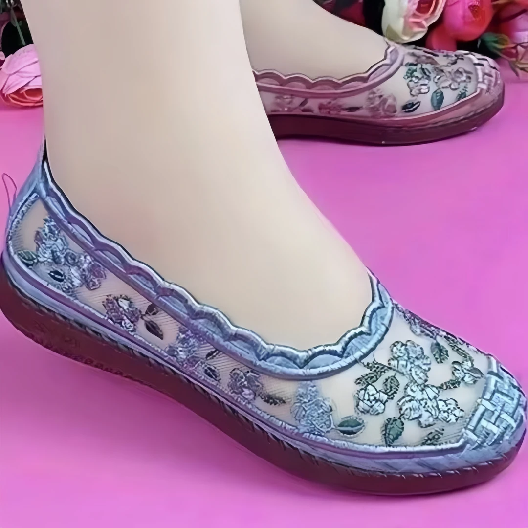 夏季透气老北京布鞋网面休闲鞋防滑花朵镂空平底女士妈妈软底鞋