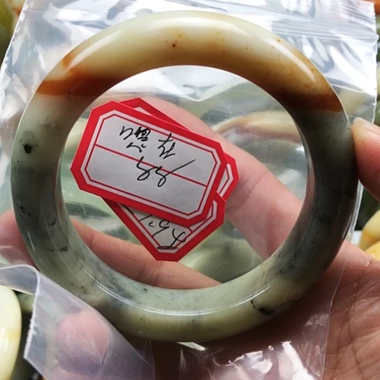 蛇纹石玉手镯未镶嵌嗯****