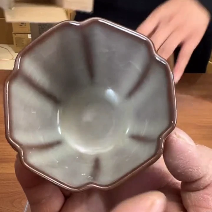 龙泉传世哥窑六方杯