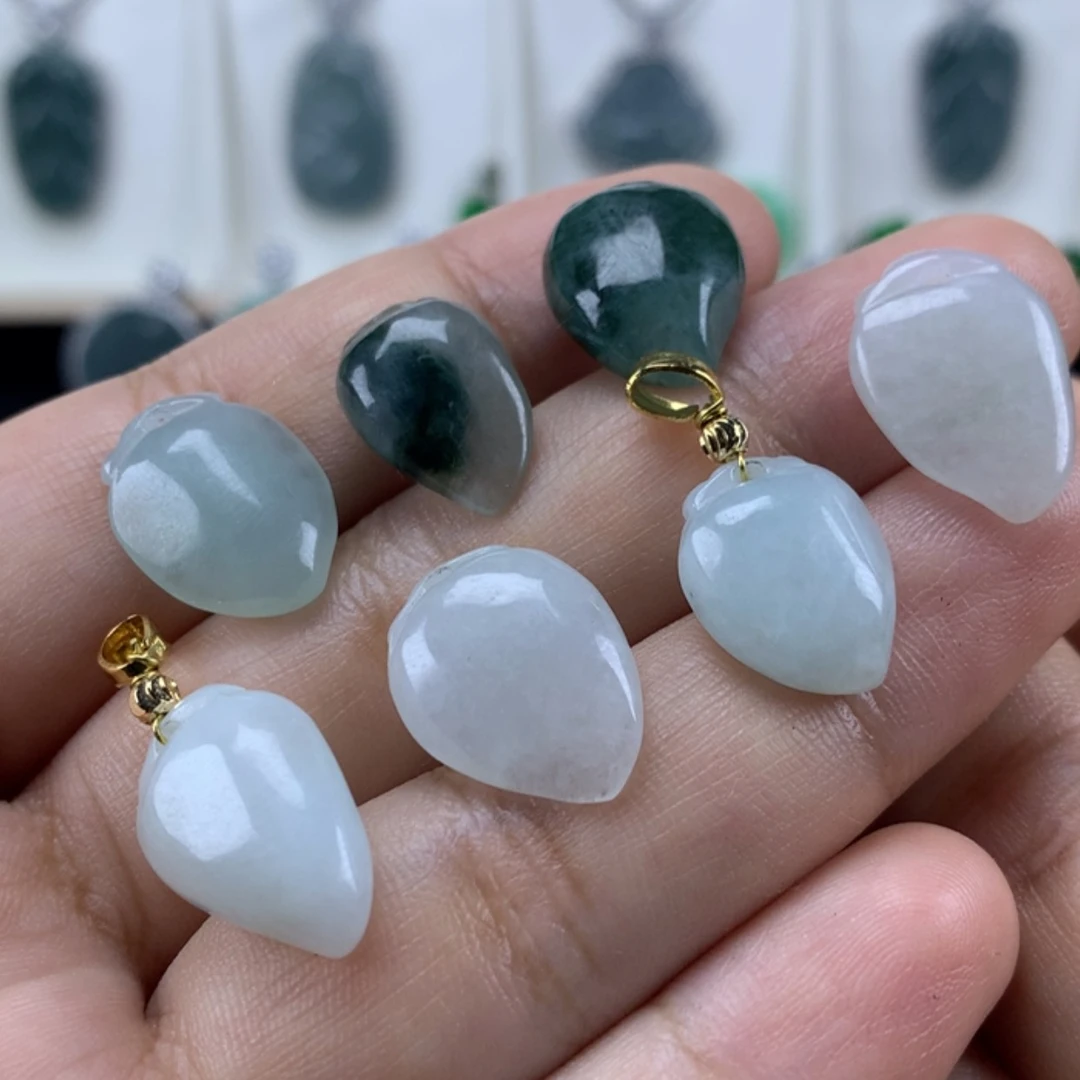 【闪购商品】翡翠颈饰未镶嵌