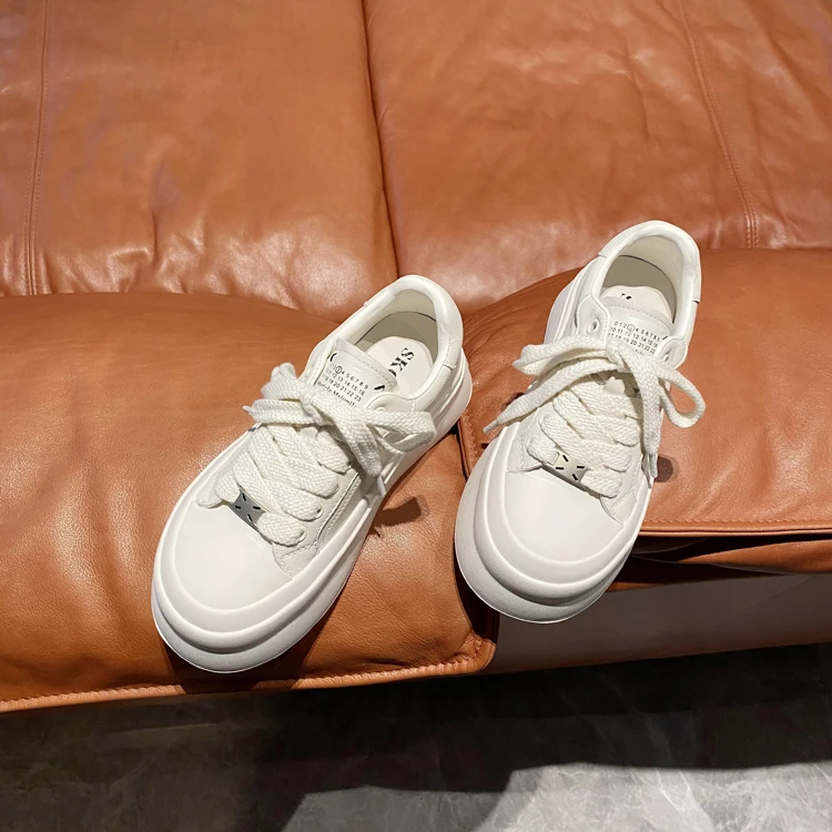 基本款~百搭真皮厚底小白鞋女2024春新款休闲板鞋系带学生女鞋ins