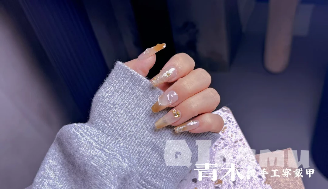 日式美甲 纯手工美甲 穿戴式简约温柔