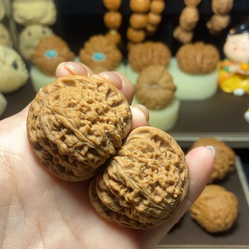 【闪购商品】文玩核桃吊坠?****影39南疆