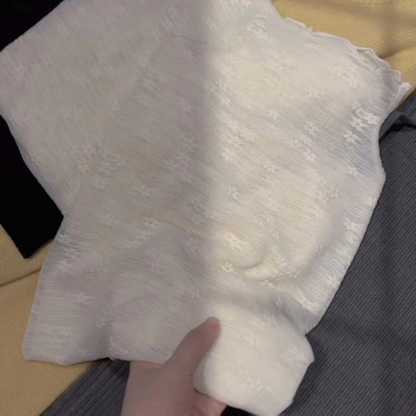 米蓝家蕾丝打底衫7060