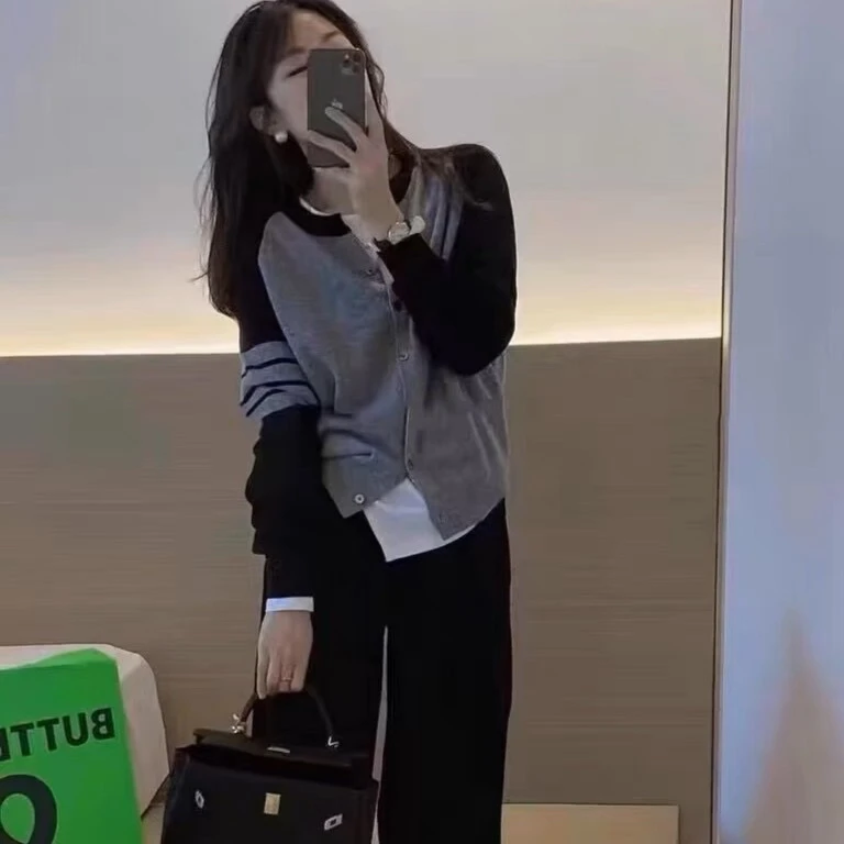 米蓝家名殿袖笼条纹拼色开衫23003