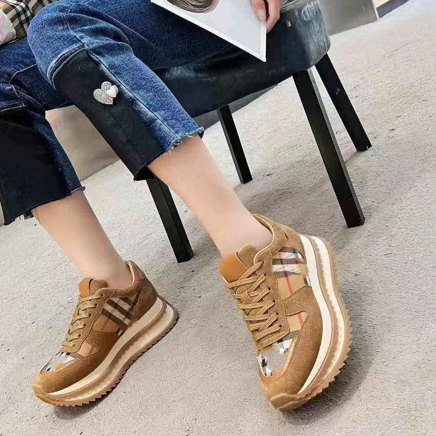 2024新款时尚休闲双层大底阿甘鞋女