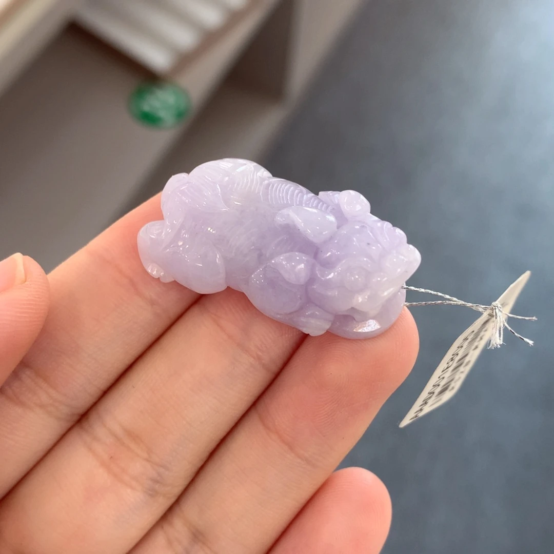 翡翠颈饰未镶嵌貔貅