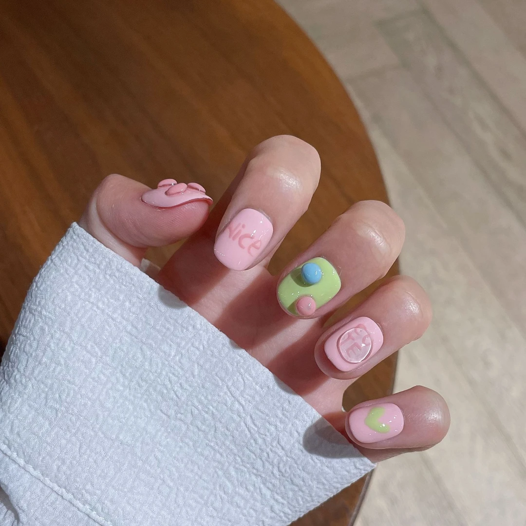 【爱心多巴胺】恩朵手工穿戴美甲 19676 豆豆甲