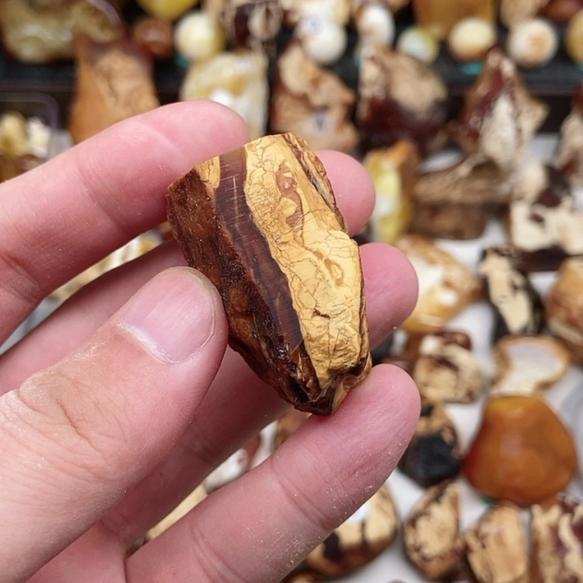 【闪购商品】定制琥珀未镶嵌何*