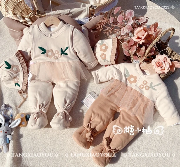 婴儿连脚连体衣背带裤糖小柚400克加厚2023新款机洗棉花开裆