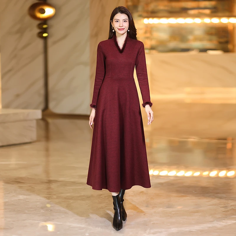 端庄大气秋季穿搭连衣裙2025新款高级感气质显瘦长款裙子女秋冬款