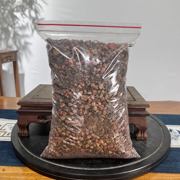 内门竹专用土：好用耐用，就是比较贵，一袋3斤左右，介意者勿拍
