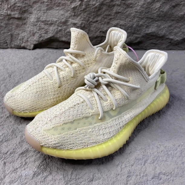 41码/市场价1709/Adidas yeezy 350 v2 亚麻 Flax 黄色 二手无盒