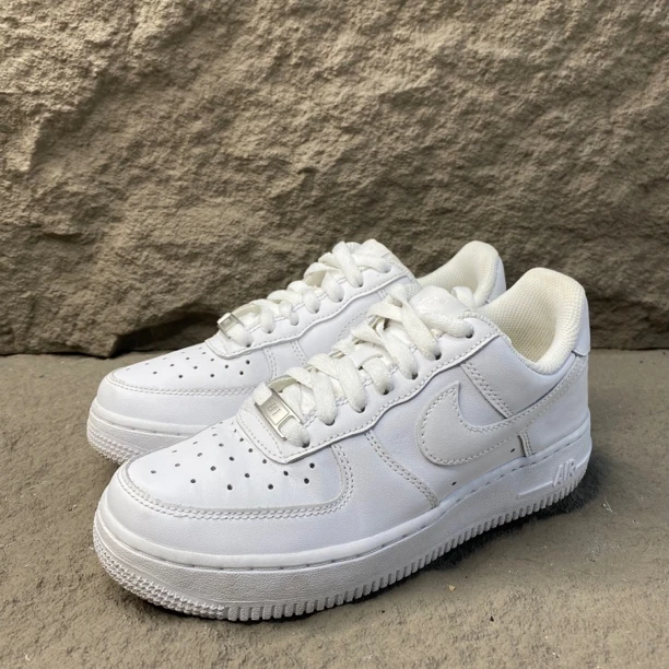 36码/市场价988/Nike AF1 07 纯白 低帮 休闲鞋 二手无盒