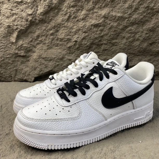 43码/市场价749/Nike Air Force 1 小权志龙 白黑 板鞋 二手无盒