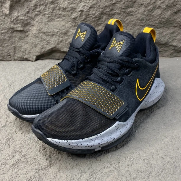 41码/市场价2499/Nike PG1黑黄大学金篮球鞋 二手无盒无鞋垫