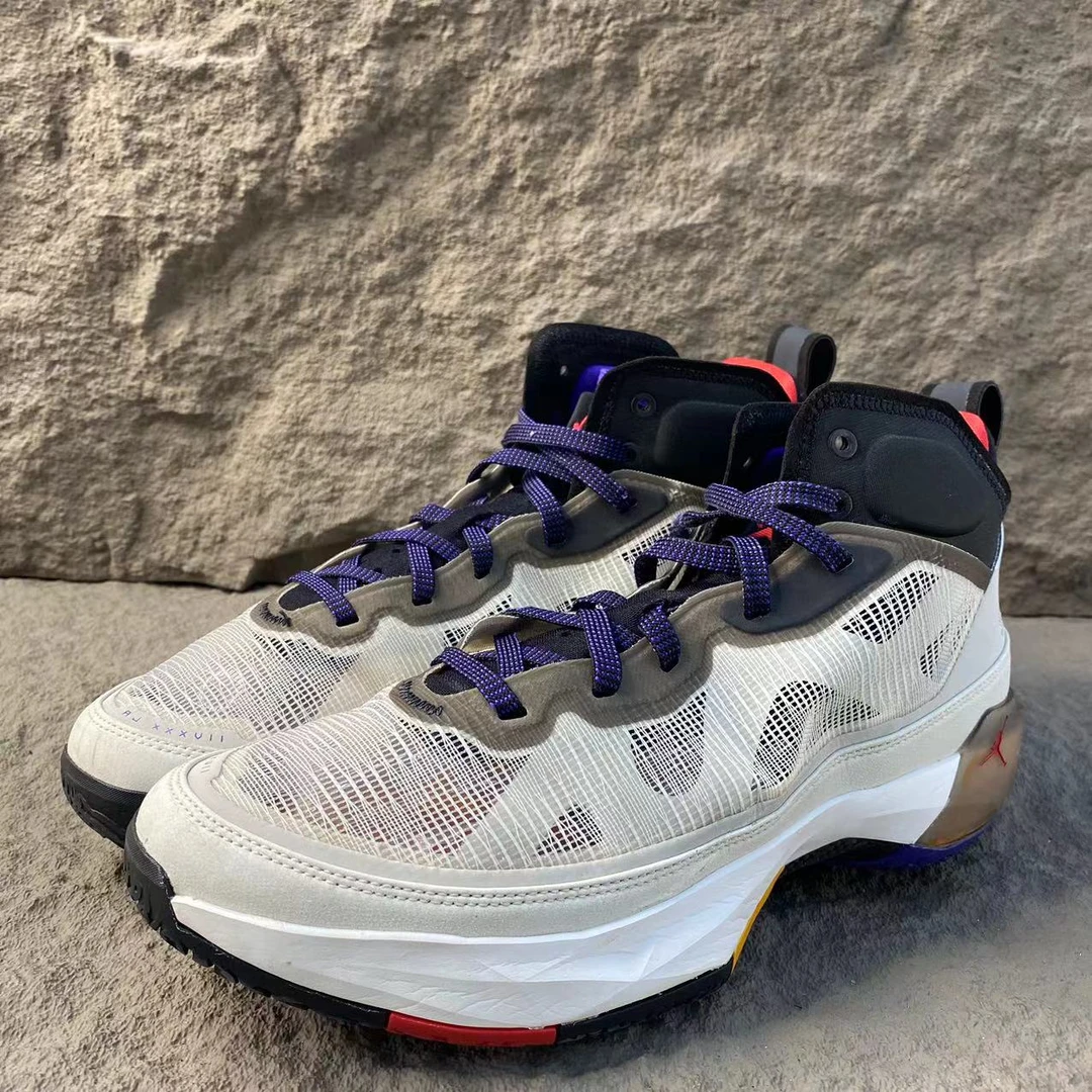 44码/市场价659/Nike AJ37 PF 减震耐磨 篮球鞋 浅骨色 二手无盒