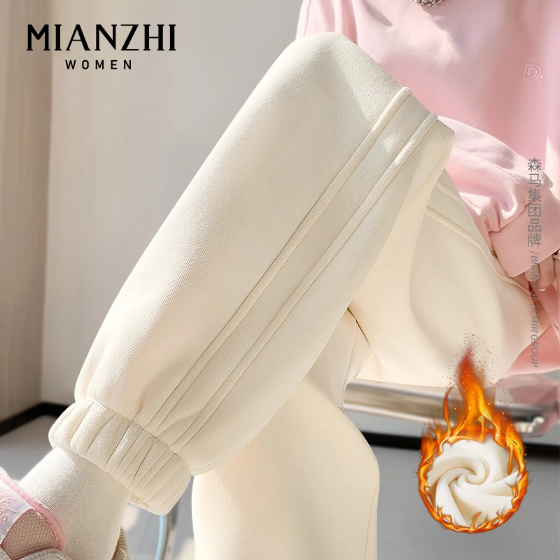 棉致洋气小众美式米色束脚运动裤女2025春季新款休闲不起球卫裤潮