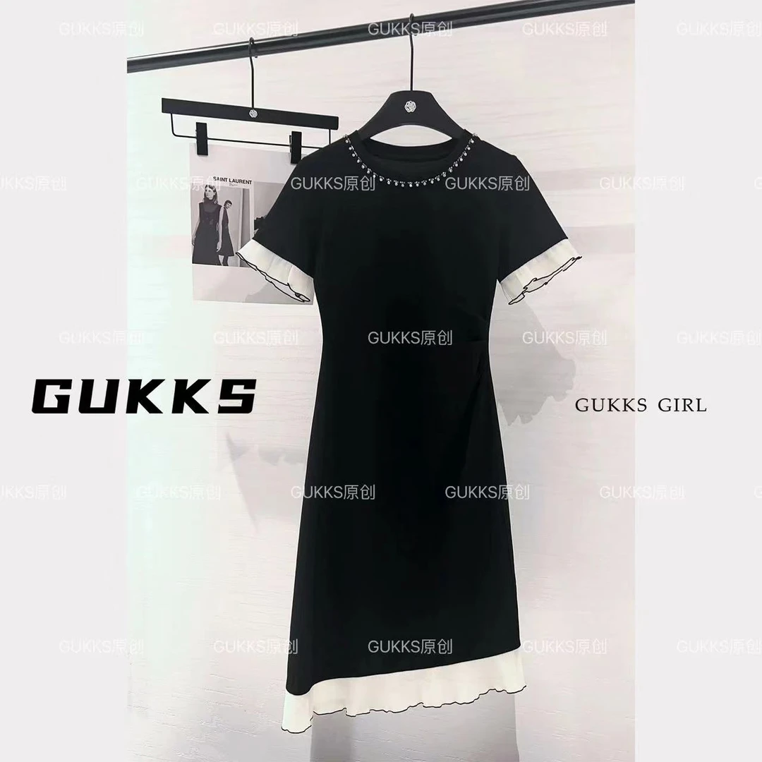 GUKKS夏季设计黑白拼色简约圆领高弹力收腰连衣裙GK264