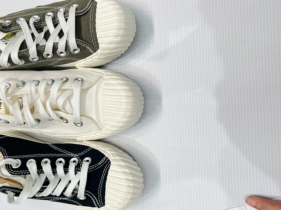 X009 男女同款低帮夜光帆布鞋