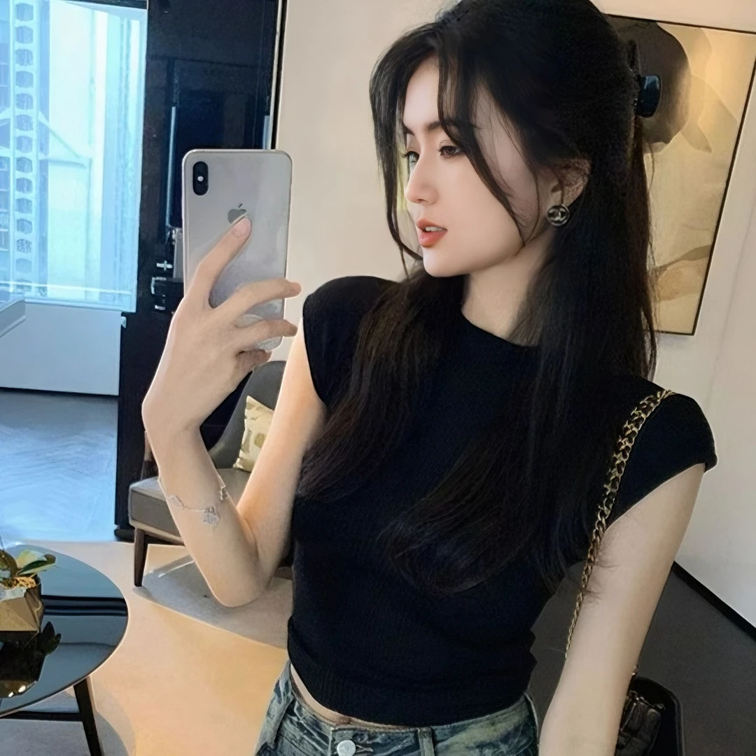 正肩黑色半高领短款针织短袖t恤女秋季高级感显瘦别致打底上衣潮