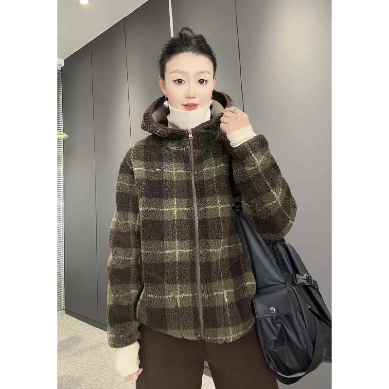 7129太谷休闲简约时尚连帽百搭颗粒绒口袋卫衣绿色格子秋冬外套