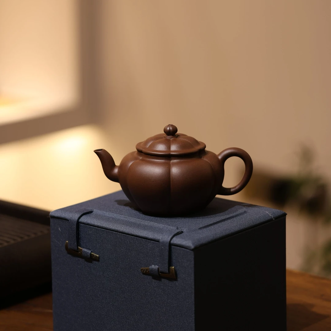 【圆满壶】摹·叶鸿君， 制壶世家余法龙儿子余超制全手制，专攻筋