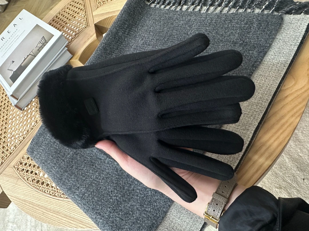 触屏手套秋冬季复古毛绒气质女士保暖法式手套日系韩版分指女款