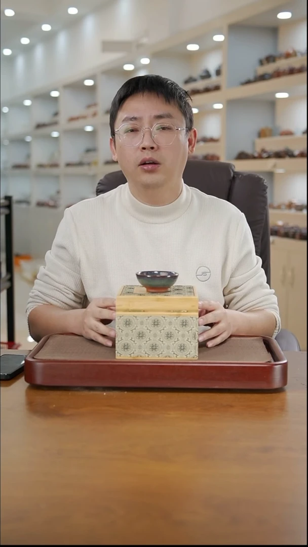 【闪购商品】紫砂茶壶16Q26