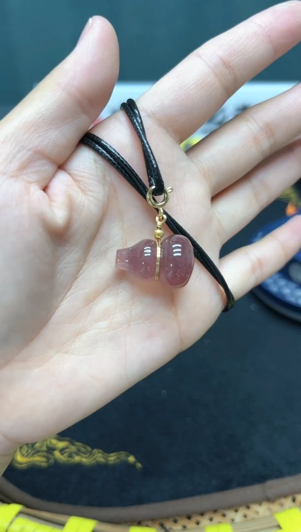 【闪购商品】石英质玉颈饰未镶嵌13多样性发其一/